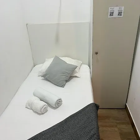 Habitación en casa particular Pensamento 12b *