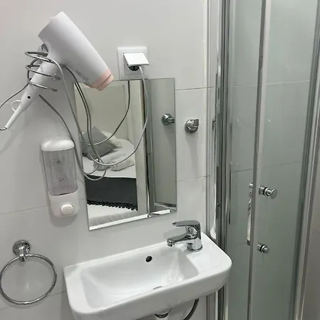 Pensamento 12b Δωμάτια σε οικογενειακή κατοικία