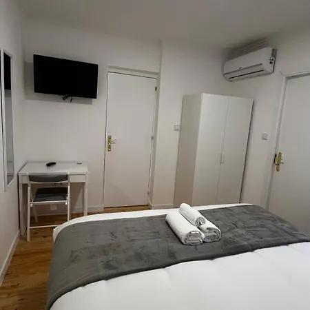 Pensamento 12b Δωμάτια σε οικογενειακή κατοικία